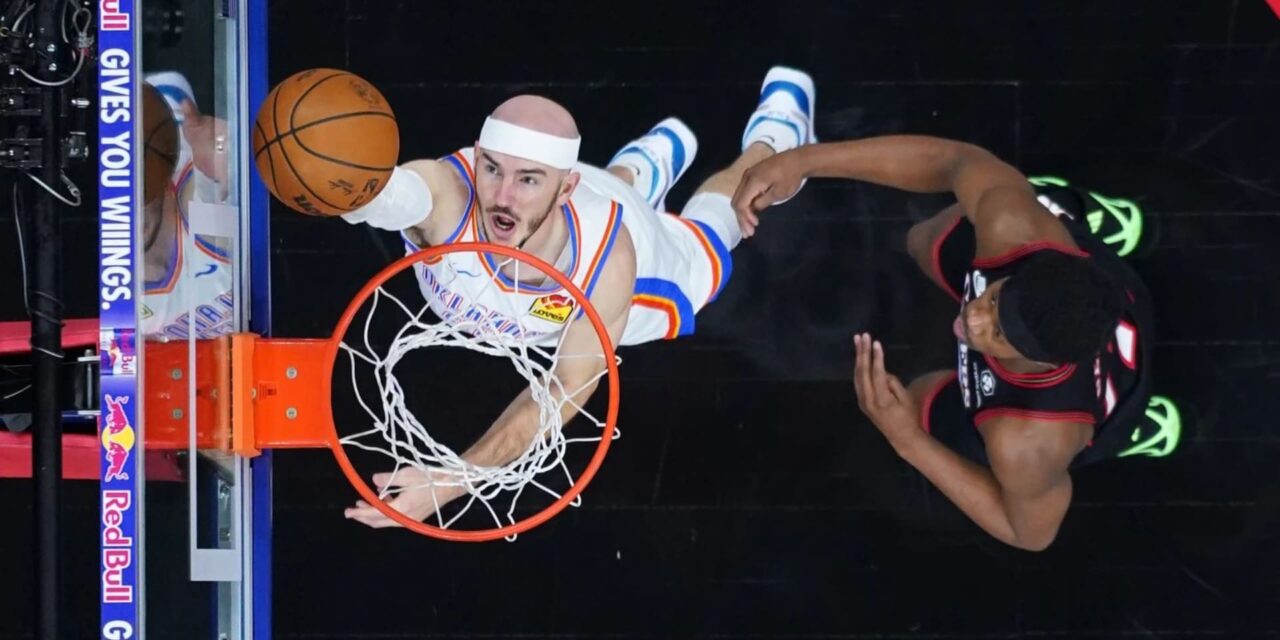 El Thunder aplasta a unos 76ers diezmados y encadena su 12da. victoria seguida