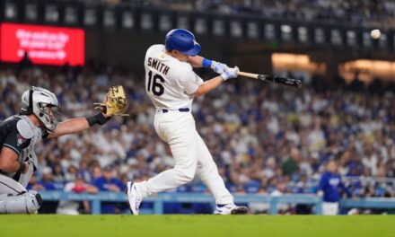 El jonrón de Will Smith deja atónitos a los Diamondbacks y Díaz consigue su segundo salvamento mientras Los Dodgers completan la barrida