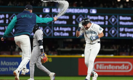 Cal Raleigh da triunfo a Marineros 2-1 ante Yankees