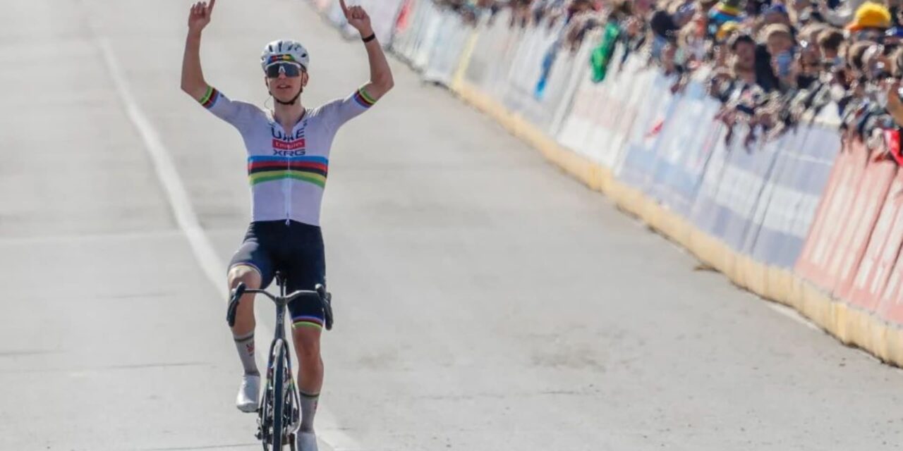 Pogačar gana el Tour de Flandes por tercera vez e iguala récord con otro ataque en solitario