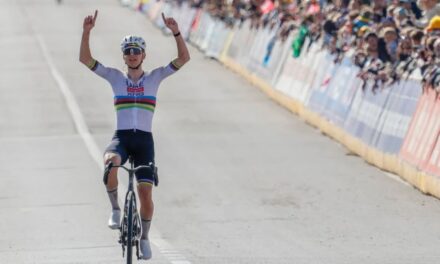 Pogačar gana el Tour de Flandes por tercera vez e iguala récord con otro ataque en solitario