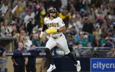 Padres vencen 5-2 a Marineros con hit de Tatis en racimo de 4 carreras