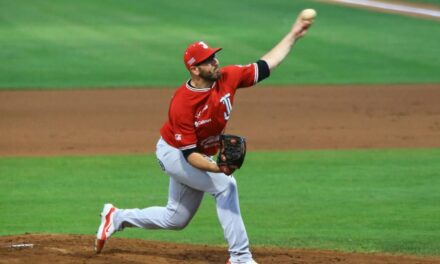 Toros cede el primer duelo de la serie en Durango