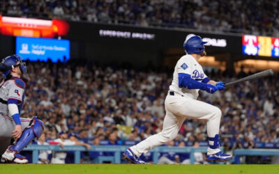 La noche de tres jonrones de Max Muncy culmina con la victoria de Dodgers sobre los Rangers por 8-7