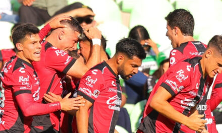 Atlas se impone a Santos
