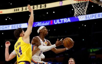Shai Gilgeous-Alexander guía al Thunder a fácil triunfo por 123-87 ante Lakers diezmados