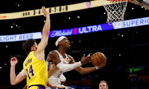 Shai Gilgeous-Alexander guía al Thunder a fácil triunfo por 123-87 ante Lakers diezmados