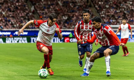 Chivas, pierde el liderato ante Xolos