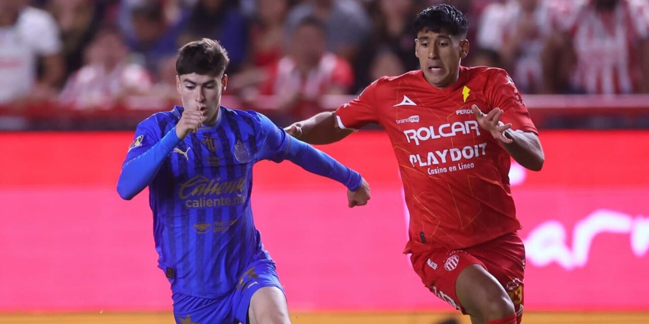 Chivas empatan sin goles ante Necaxa