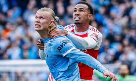Man City vence 2-1 a Arsenal y sacude la lucha por el título de la Liga Premier