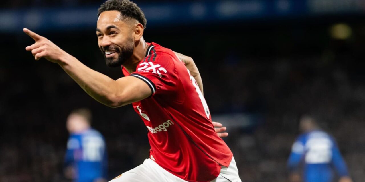 Cunha rehabilita al United y el Chelsea toca fondo