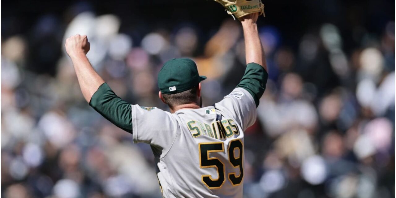Jeffrey Springs lleva juego sin hits al séptimo y A’s doblegan 1-0 a Yankees