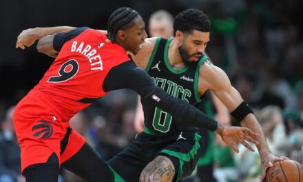 Brown y Tatum lideran el cierre arrollador de Boston en triunfo 115-101 ante Toronto
