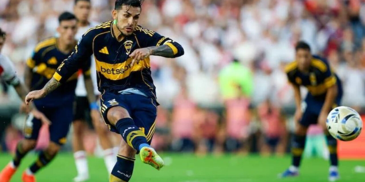 Boca Juniors derrota a domicilio a River Plate con gol de penal de Leandro Paredes
