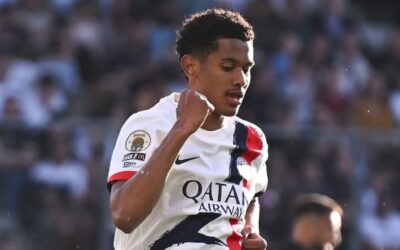 PSG amplia su ventaja en al cima a 6 puntos tras vencer a Angers pese a una roja al final