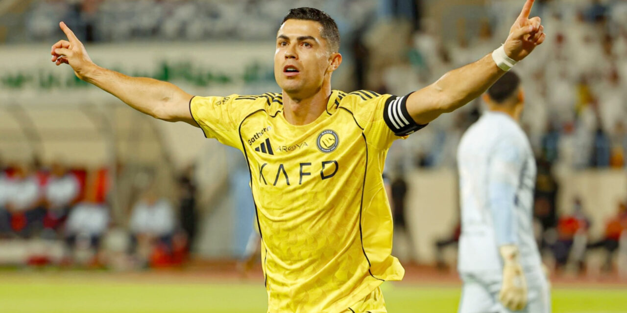 Cristiano Ronaldo marcó en Al Okhdood vs. Al Nassr y se acerca a los 1000 goles