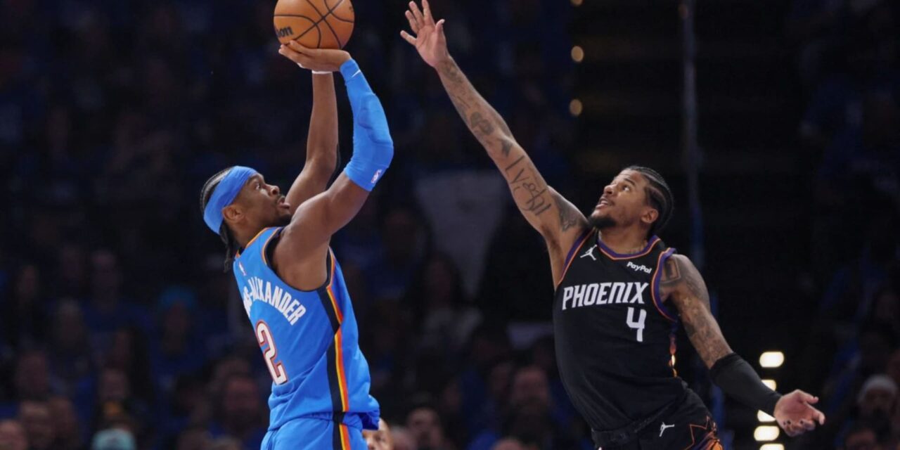 Gilgeous-Alexander anotó 25 puntos y el Thunder, campeones defensores, abrieron los playoffs con una victoria de 119-84 sobre los Suns
