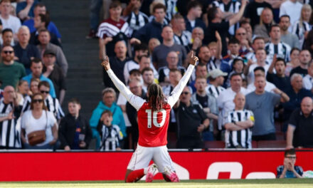 El Arsenal gana su primera final ante Newcastle