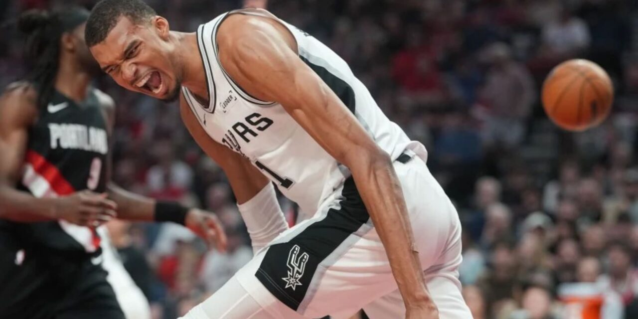 Wembanyama vuelve tras conmoción cerebral y Spurs vencen 114-93 a Blazers y ponen la serie 3-1