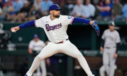 Eovaldi lanza 7 entradas en triunfo 3-0 de Rangers sobre Yankees y evita barrida