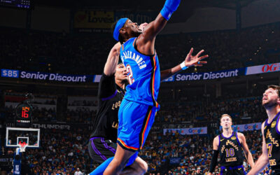 Con 28 puntos de Gilgeous-Alexander, Thunder apabulla 139-96 a Lakers