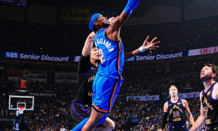 Con 28 puntos de Gilgeous-Alexander, Thunder apabulla 139-96 a Lakers