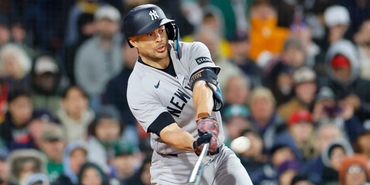 Stanton conecta un jonrón y añade un doble de dos carreras en la victoria de los Yankees sobre los Red Sox por 4-0.