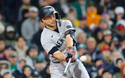Stanton conecta un jonrón y añade un doble de dos carreras en la victoria de los Yankees sobre los Red Sox por 4-0.