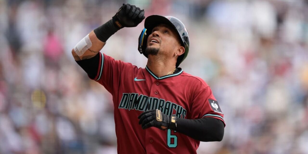 Vargas y los Diamondbacks remontan para vencer 12-7 a Padres y dividir triunfos en Ciudad de México