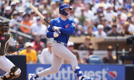 Pete Crow-Armstrong pega jonrón e impulsa tres carreras en triunfo de Cachorros 5-4 ante Padres