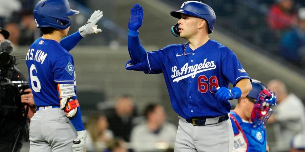 Dalton Rushing conecta dos jonrones y los Dodgers aplastan a los Blue Jays 14-2.