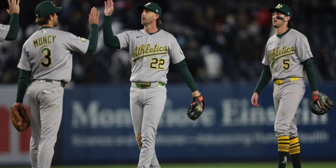 El elevado de sacrificio de Rooker en la novena entrada le da la victoria a los Athletics sobre los Yankees