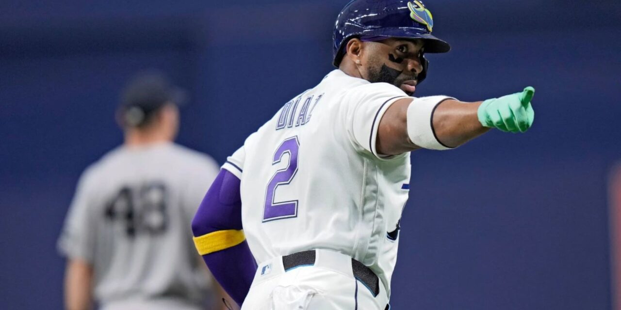 Díaz impulsa la remontada contra Gil y los Rays se recuperan para una victoria ante Yankees