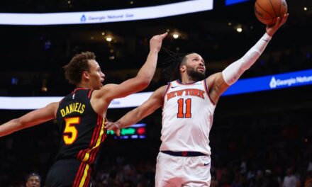 Knicks superan a Hawks 108-105