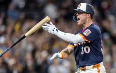 El jonrón de 3 carreras de Sheets en la novena entrada ayudó a los Padres a vencer a los Rockies 5-2.