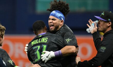 Rays remontan en la décima y ganan 5-4 para amplíar a 4 racha de derrotas de los Yankees