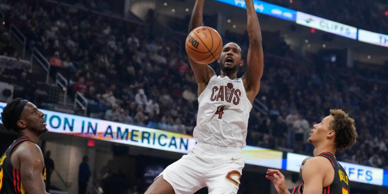 Donovan Mitchell y Evan Mobley ayudan a Cavaliers en victoria de 122-116 sobre Hawks