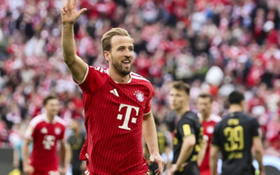 El Bayern cierra la Bundesliga con goleada y triplete de Kane