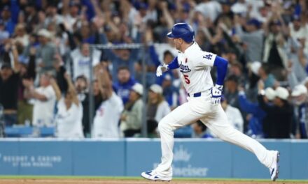 Freddie Freeman impulsa la carrera de la ventaja y los Dodgers remontan 5-3 ante los Rockies