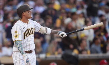 Manny Machado conecta su 200.º jonrón con el uniforme de los Padres, mientras San Diego vence a St. Louis por 4-2.