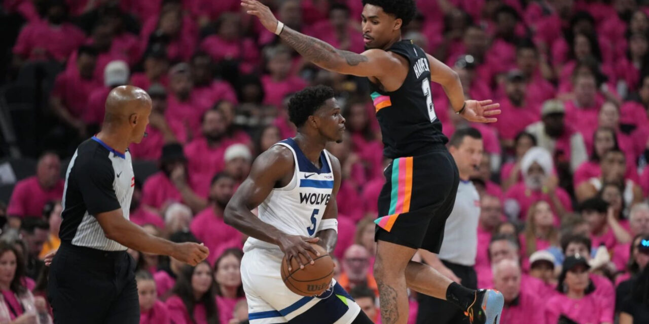 Edwards regresa y los Timberwolves superan el gran partido de Wembanyama para vencer a los Spurs 104-102 en el Juego 1