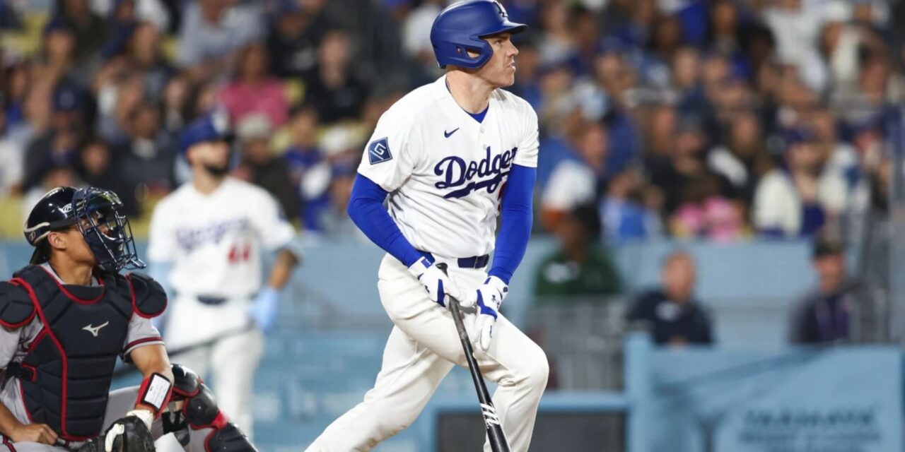 Freeman y Ohtani guían a los Dodgers a una victoria de 3-1 sobre Sale y los Bravos en un duelo de la Liga Nacional.