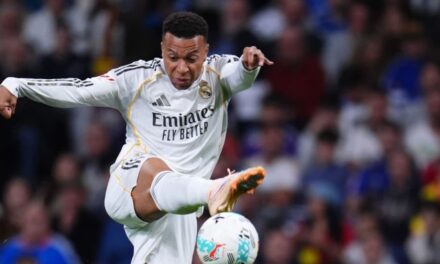 Kylian Mbappé, entre los jugadores abucheados por aficionados del Real Madrid pese a 2-0 ante Oviedo