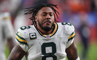Jacobs, de los Packers, sale de la cárcel mientras fiscales evalúan presentar cargos