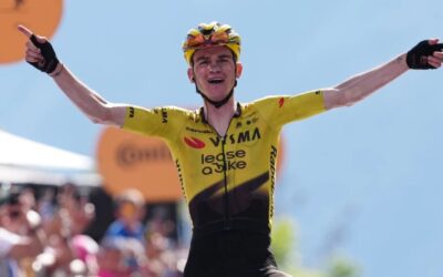 Kuss gana en solitario la brutal etapa reina del Giro y Vingegaard sigue de rosa