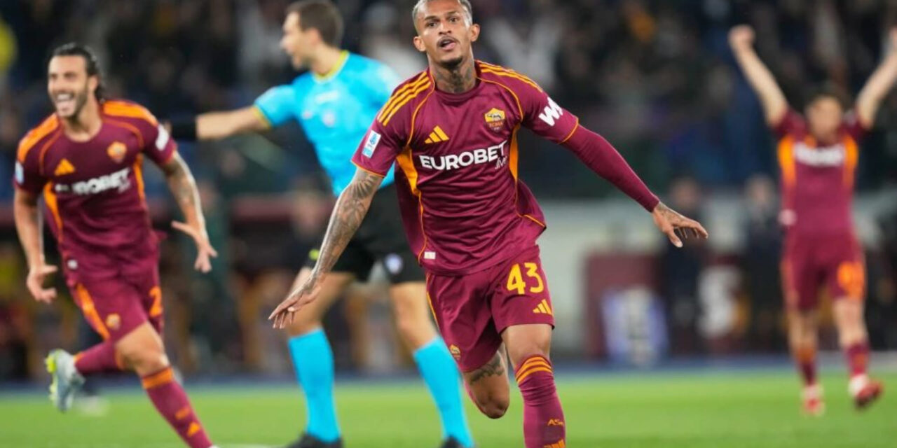 Roma aplasta a la Fiorentina y se acerca a puestos de Champions