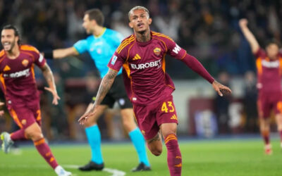 Roma aplasta a la Fiorentina y se acerca a puestos de Champions