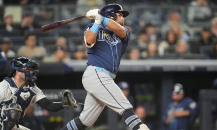 Un error en la octava arruina el regreso de Gerrit Cole y los Rays vencen 4-2 a los Yankees