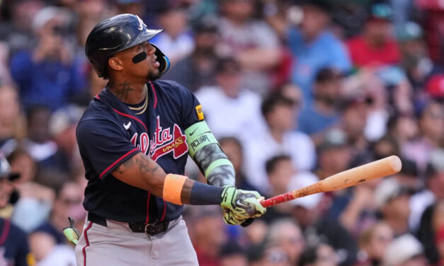 Acuña pega grand slam, Sale vence de nuevo a su exequipo y Bravos aplastan 10-2 a Medias Rojas