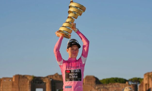 Jonas Vingegaard gana el Giro y es el octavo ciclista masculino en ganar las 3 grandes vueltas